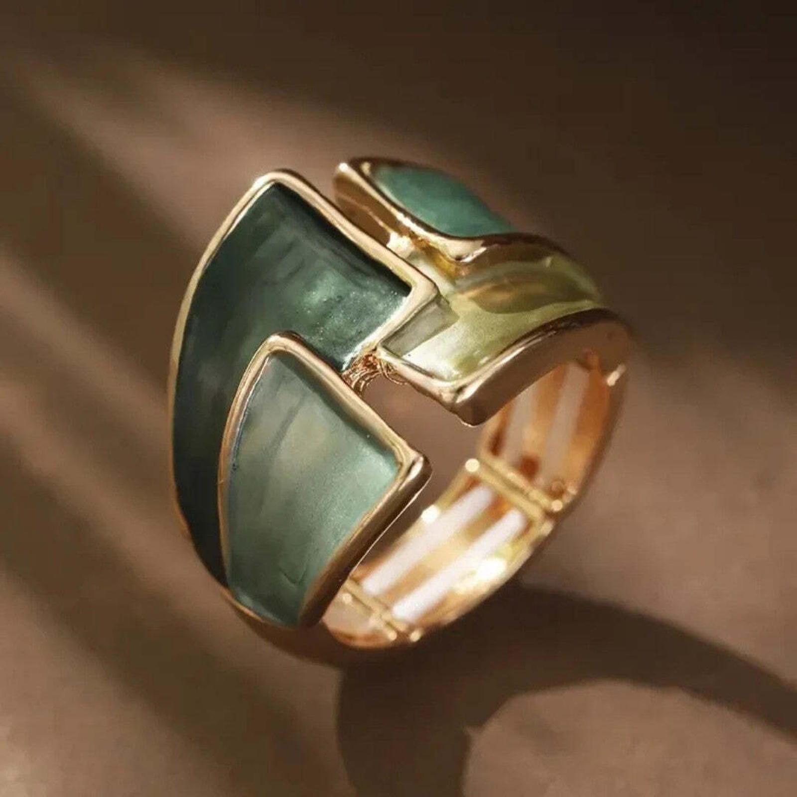 Golden Leafshine Adjustable Ring
