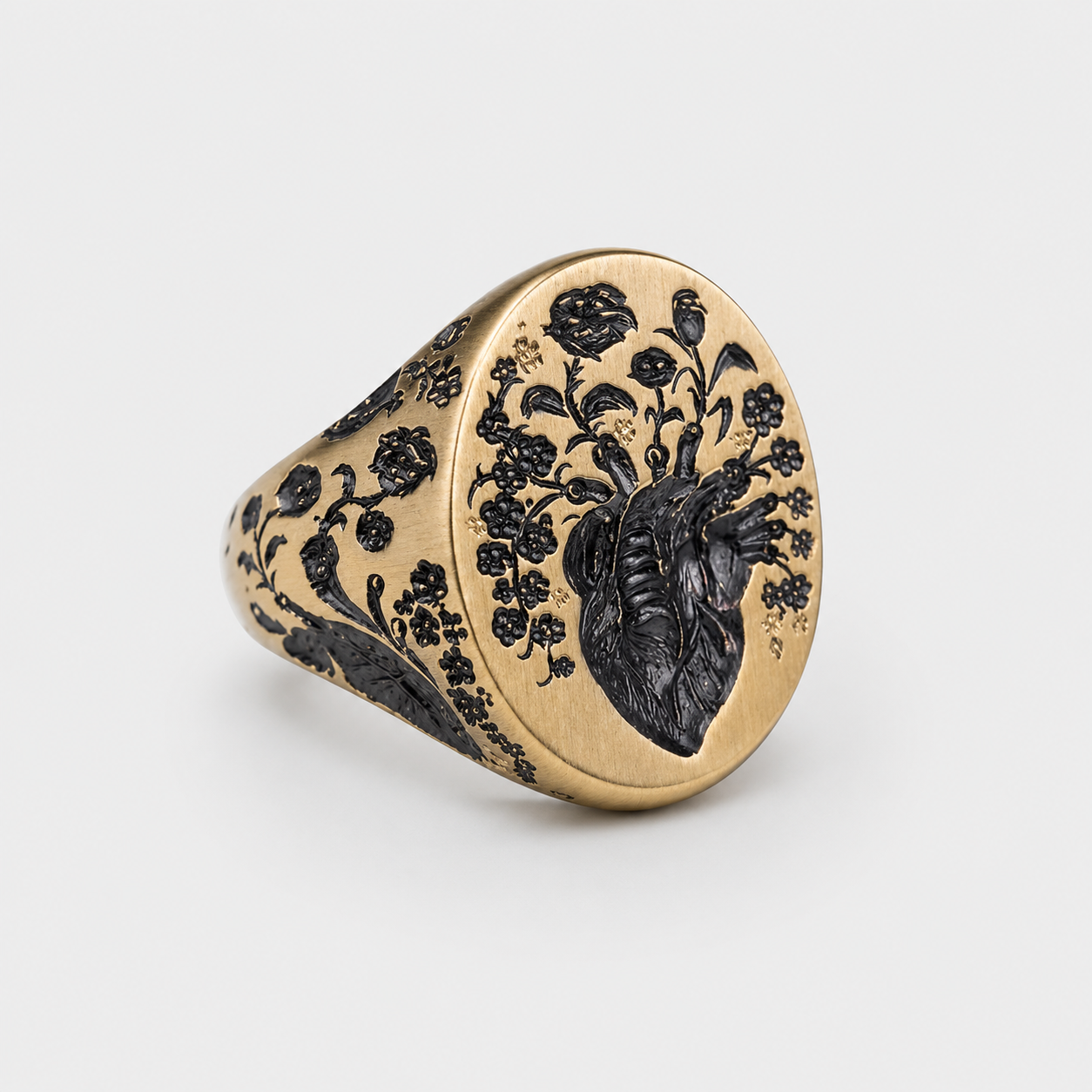 Blue Blossom Vintage Gold Ring