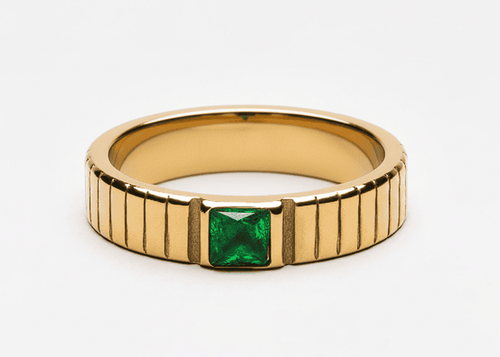 Bold Emerald Statement Ring