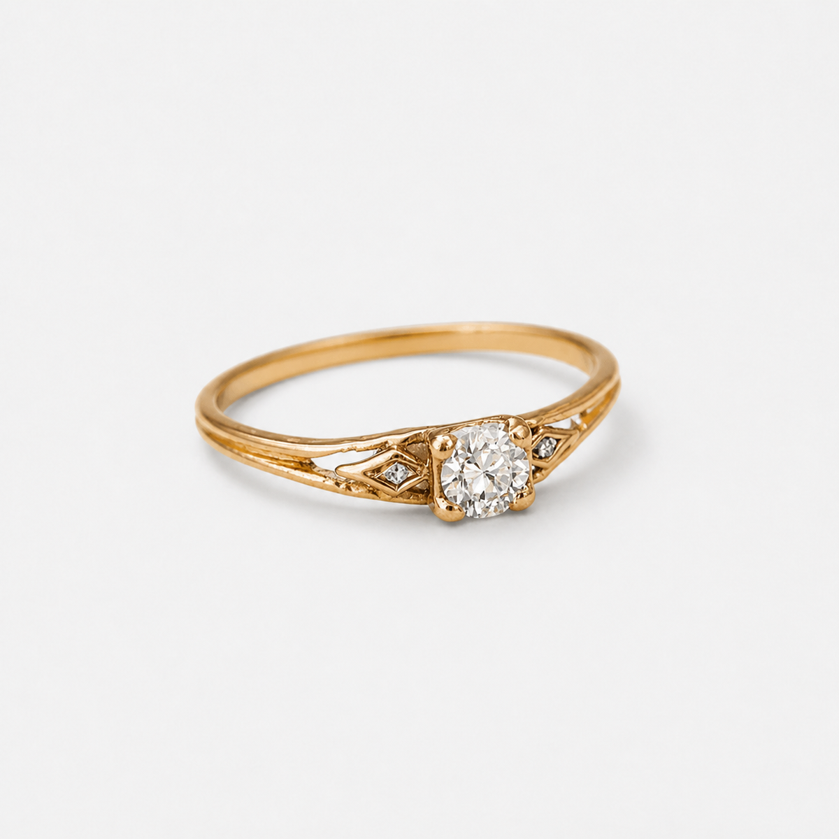 Classic Vintage Gold Zirconia Ring – centered studio product photo